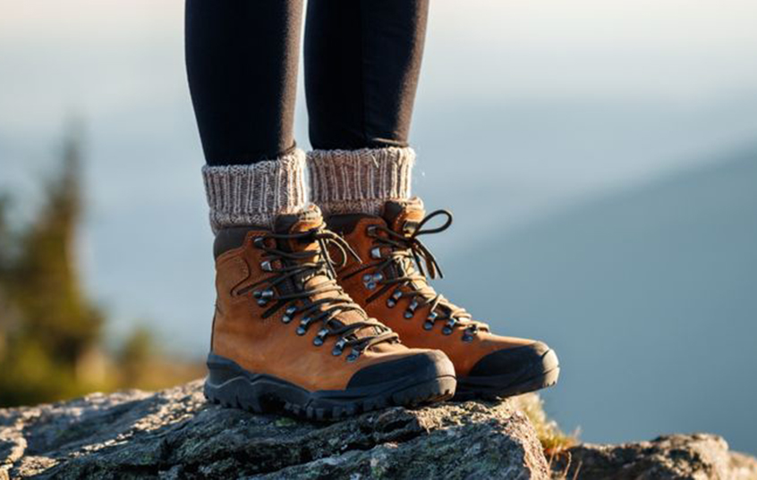 چه کفشی برای کوهنوردی مناسب است؟