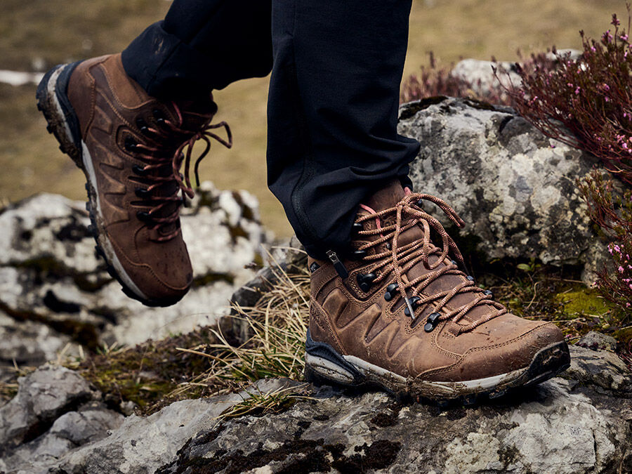 کفش کوهنوردی چه ویژگی هایی دارد؟