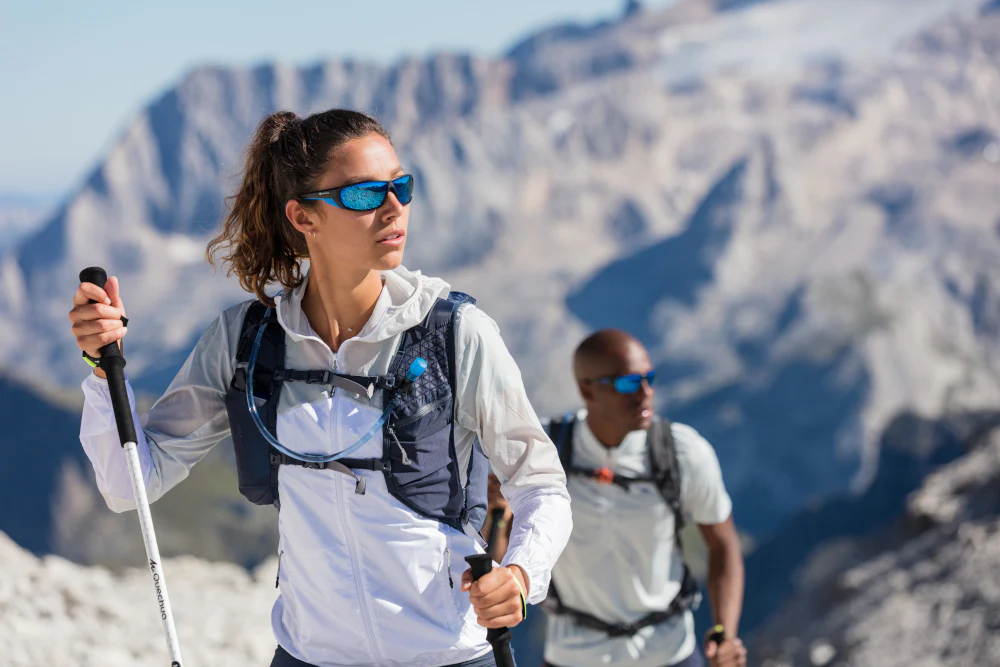 راهنمای انتخاب عینک آفتابی مناسب کوهنوردی و طبیعتگردی