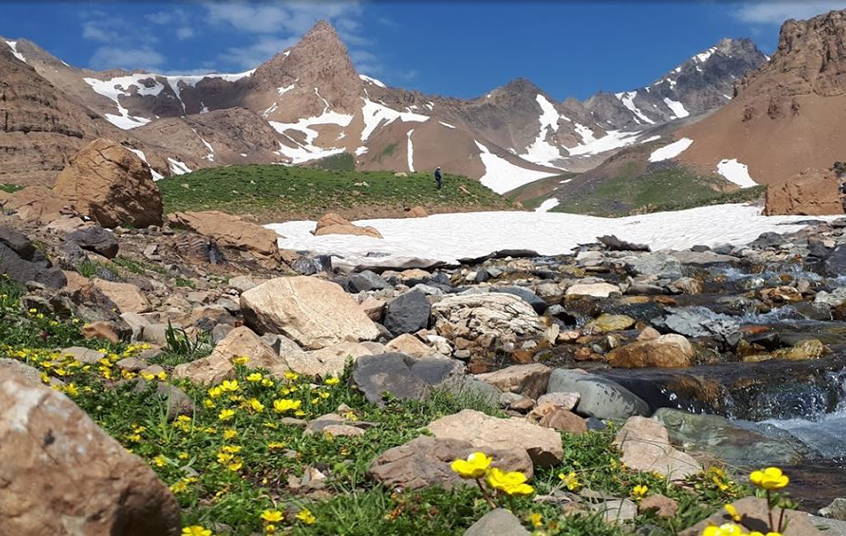 بهترین زمان برای کوهنوردی در علم کوه