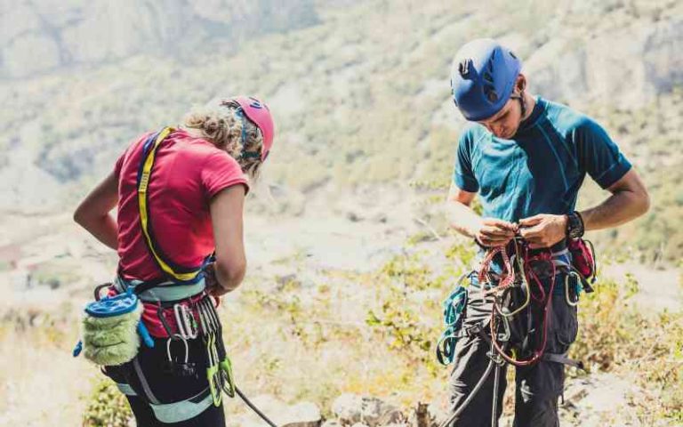 کوهنوردی چگونه است؟