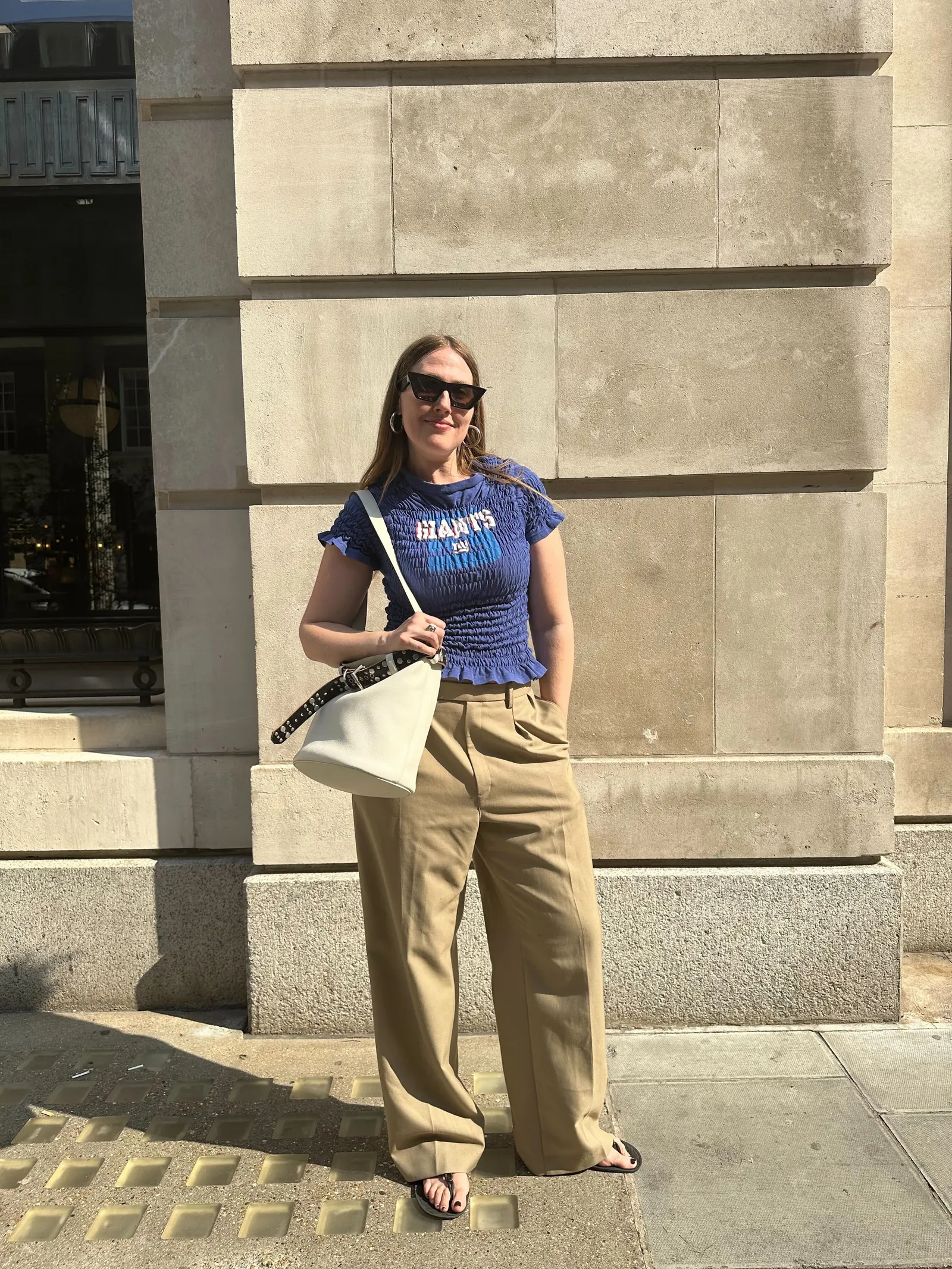 کفش صندل را با چه شلواری بپوشیم؟