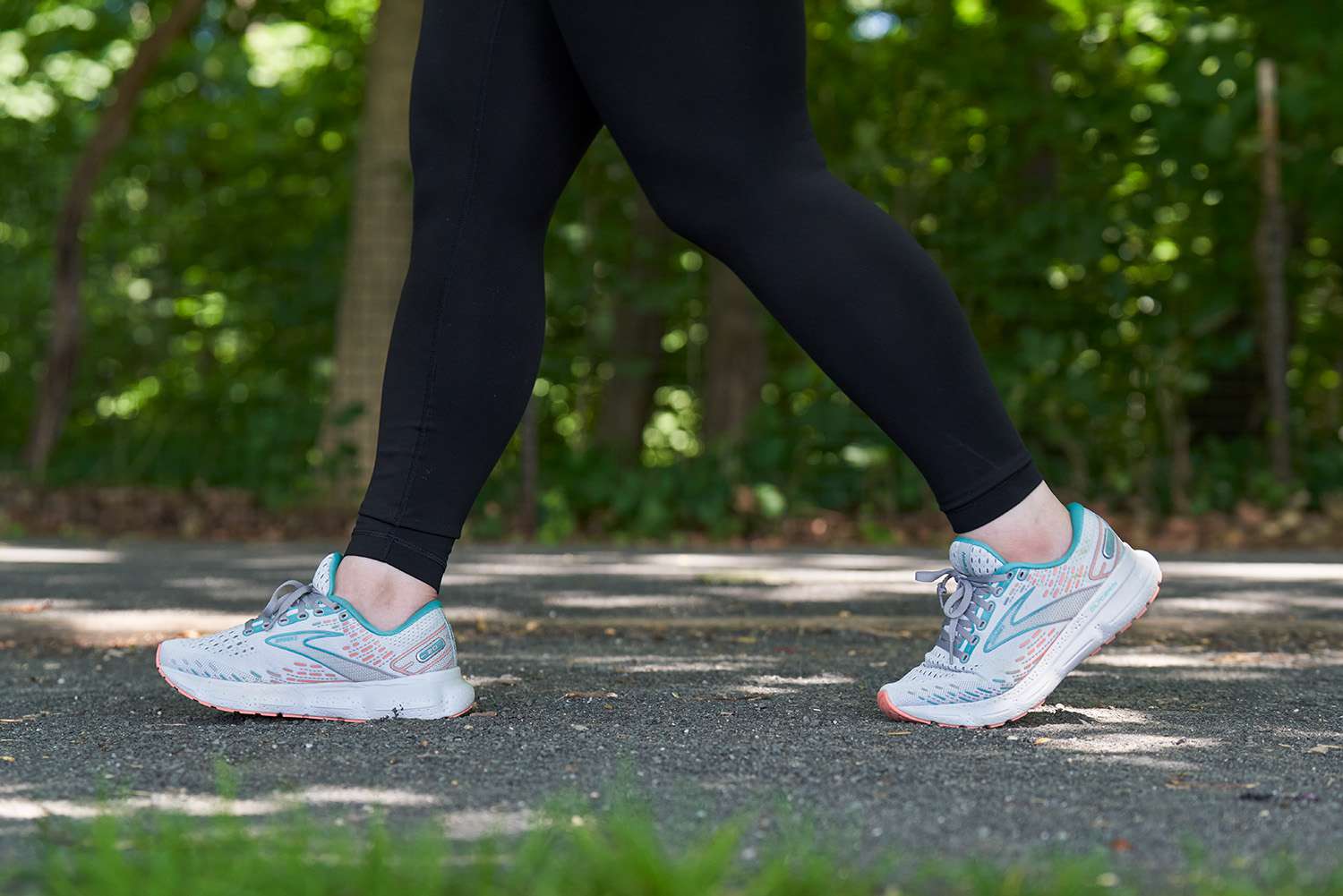 کفش پیاده روی باید چگونه باشد؟