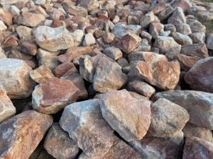 شناخت انواع سنگ در مسیرهای کوهستانی